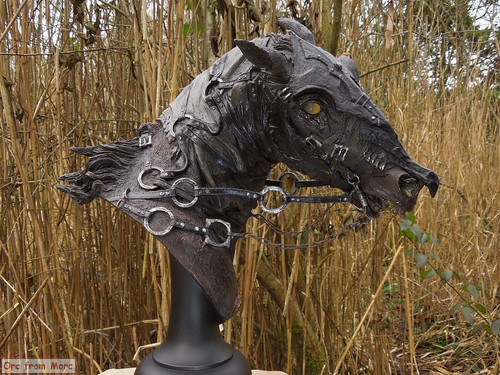 001 Nazgul Steed Bust.jpg