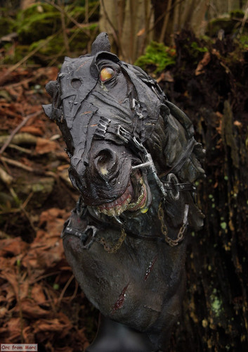 011 Nazgul Steed Bust.jpg