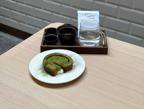 Japanese Tea Set.jpg