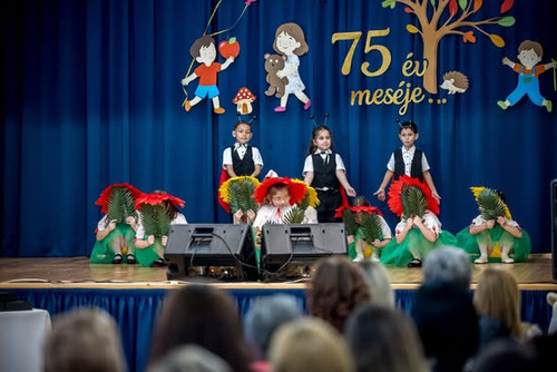 579088592 1344012110846325 4092666713780889096 n.jpg?stp=dst jpg s590x590 tt6& nc cat=101&ccb=1 7& n.jpg