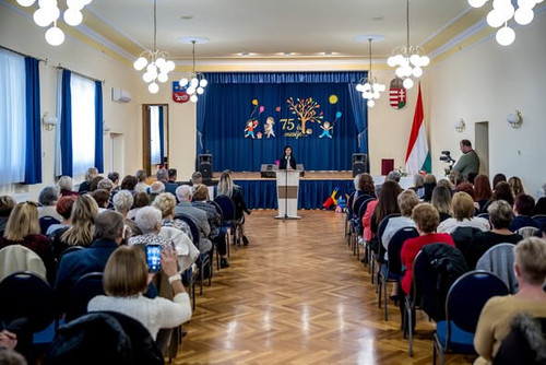 579240336 1344012150846321 2324373186611633660 n.jpg?stp=dst jpg s590x590 tt6& nc cat=107&ccb=1 7& n.jpg