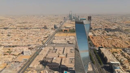 BvFh EhoEK38 0gu.jpg