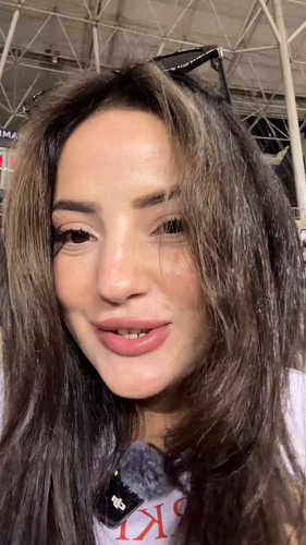 BJMlkXCd9vWCiw o.jpg