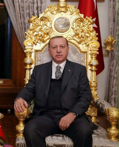 G5K6sojWsAAZh8Q.jpg