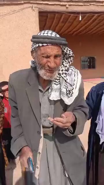 Bs7hWjQ2S6 O2eKy.jpg