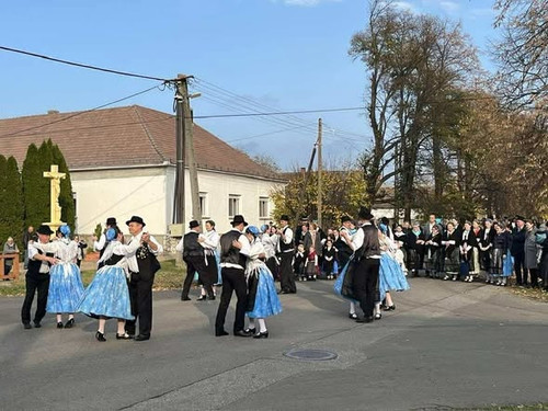 579643935 1208128184462829 5283061654726959044 n.jpg?stp=dst jpg s590x590 tt6& nc cat=107&ccb=1 7& n.jpg