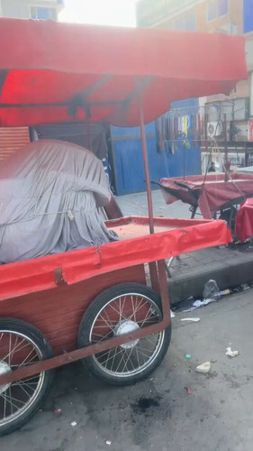 FD4FKZS9Gnd YTLb.jpg