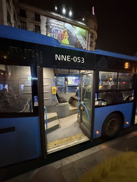 578634338 862378906319082 7965069133781530803 n.jpg?stp=cp6 dst jpg s590x590 tt6& nc cat=105&ccb=1 7.jpg