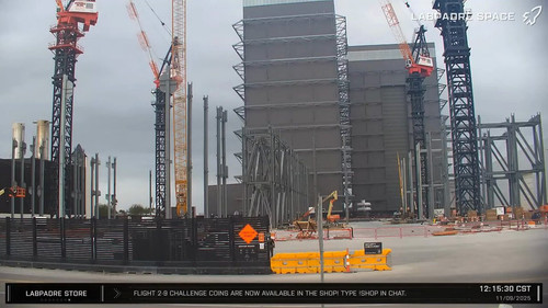 3nuzF5hNDsjoVcw .jpg