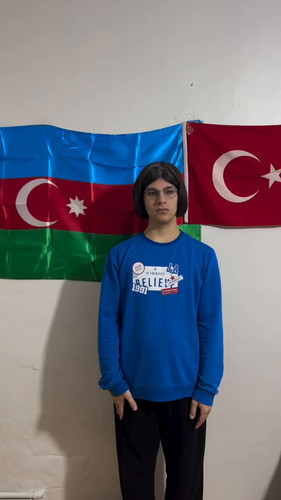 kKDTUHovZWfQAR v.jpg