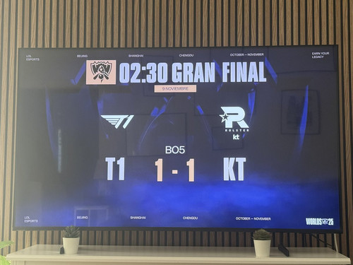 G5TZknSXoAANuh5.jpg