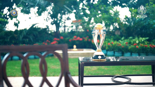 C UV1gOlkm3RBKjQ.jpg