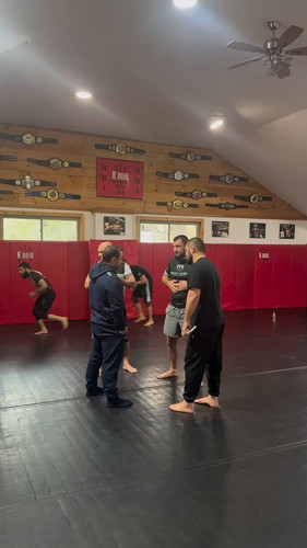 o jgFPI2KBTLoP1H.jpg