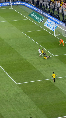 T m7aGCnWN7HlAku.jpg