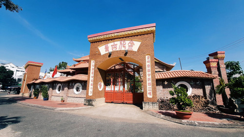 chua kim hue.1