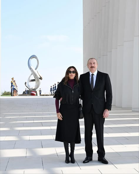 573558373 18391523899120724 7528279043194702806 n.jpg?stp=dst jpg s590x590 tt6& nc cat=110&ccb=1 7& .jpg