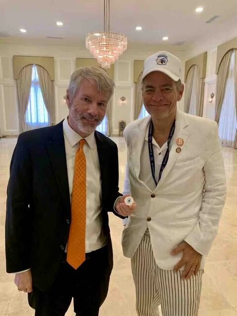 r MXD aHRuZsbKx3.jpg