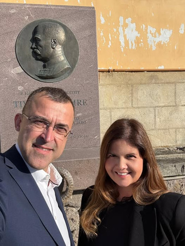 576957310 122261671022020087 3429895944147400190 n.jpg?stp=dst jpg p526x296 tt6& nc cat=105&ccb=1 7&.jpg