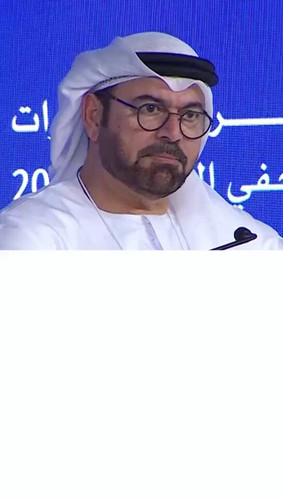 UTYuBEc5I 3sLgJS.jpg