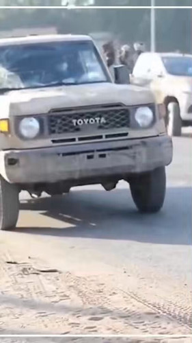 xS4T3EyABWc6resP.jpg