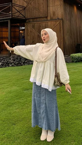 10 Outfit Kuliah Hijab, Rapi dan Nyaman Seharian!.jpg