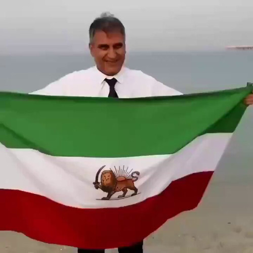 hKVhIhqPoczcv6cF.jpg