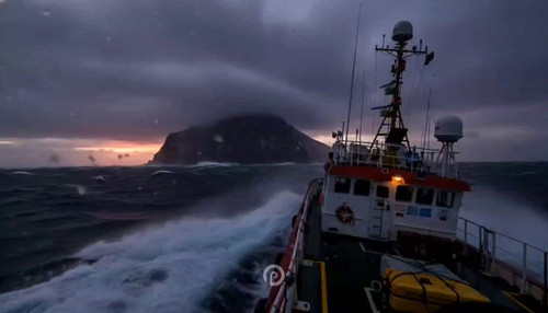 yNKxuxTqR z5byU1.jpg