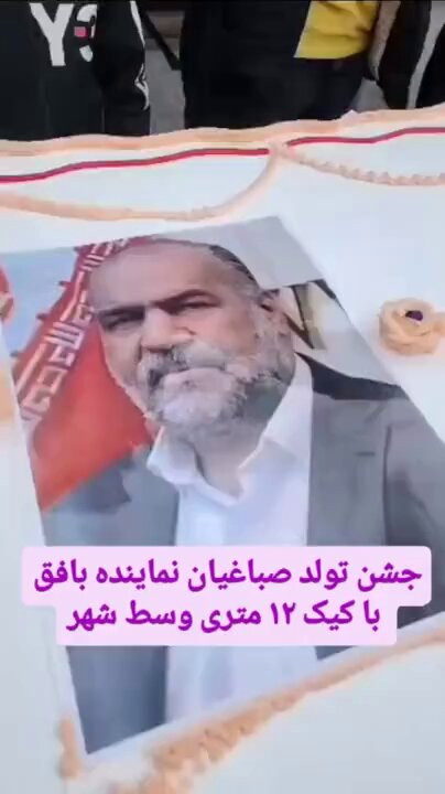 uYQK KzZB57h2 qU.jpg