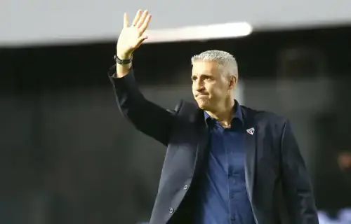 Temos muito trabalho a fazer: Crespo encerra rumores e crava permanência no São Paulo