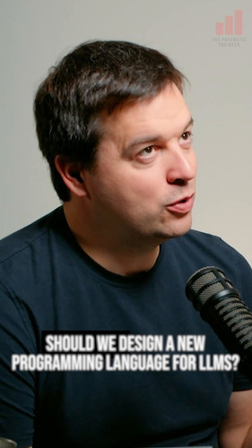 DxqD8cXMEXzjS1gp.jpg
