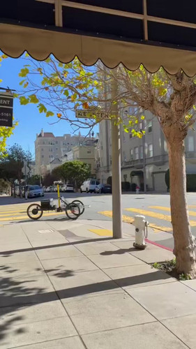 MOIrbJ2I AWMIE28.jpg