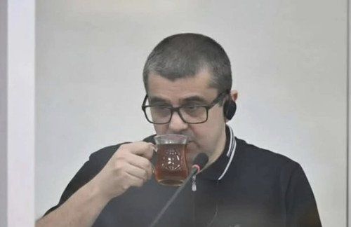 G5Q2qjCXkAAX zr.jpg