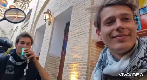 eRTJfrEBagz9sea8.jpg
