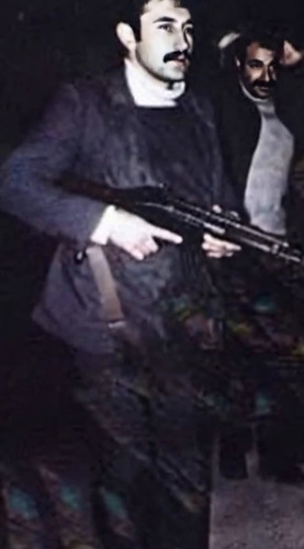 mDB4m9fvce1RyfYF.jpg
