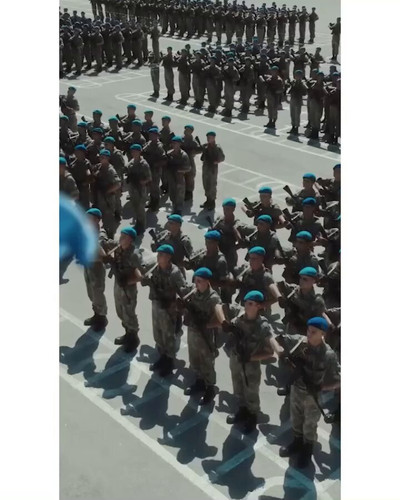 P9tj amqS65C37LM.jpg