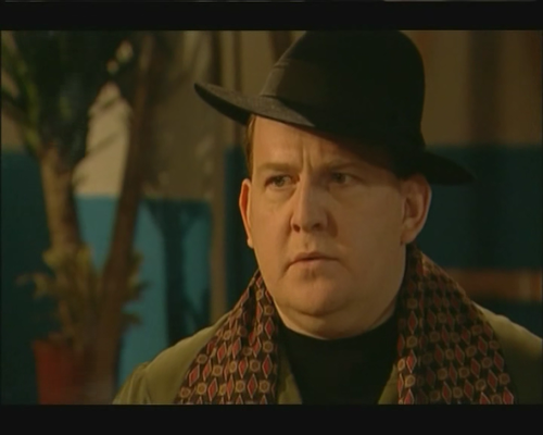 cap Chewin.the.Fat.S01E01 00 04 59 04.png