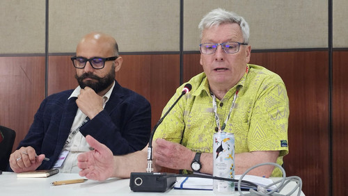 G5D7r3HWgAA0sHC.jpg