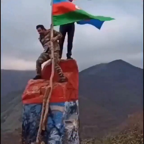 n8MhgX9ABNuwbki .jpg