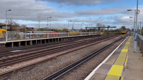 G noyLMA41xBIUJv.jpg