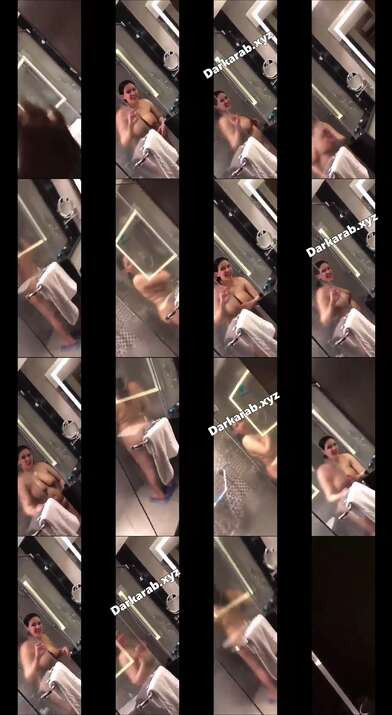 ديوث عربي يصور مراته الشرموطة وهي بتستحمي وعمالة تحلق في شعر كسها يقولها انتفيه كويس عشان اعرف انيكك بالليل