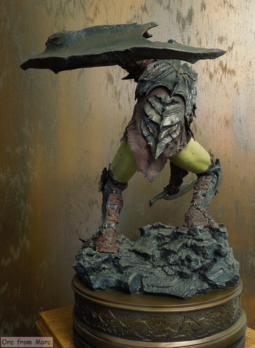 004 Sideshow Moria Orc repainted clothes