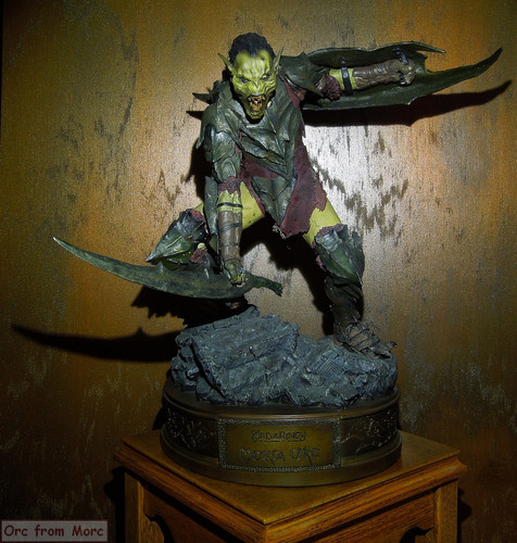 011 Sideshow Moria Orc repainted clothes.jpg