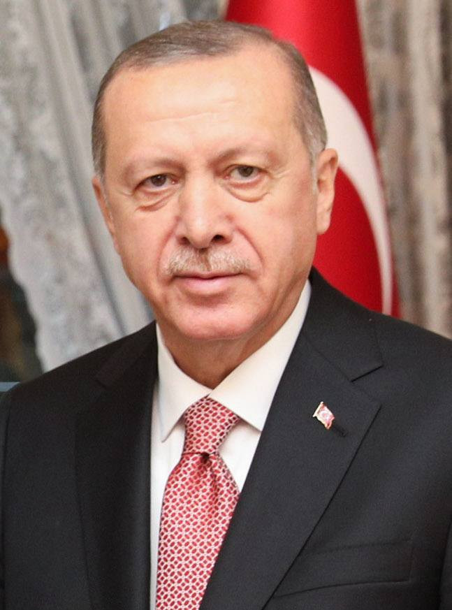 قال الرئيس التركي رجب طيب أردوغان أمام الجمعية العامة للأمم المتحدة إنه يأسف لغياب رئيس دولة فلسطين محمود عباس عن الجلسة، رغم تزايد اعتراف الدول بفلسط...
