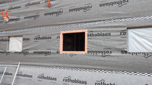 CASA 09 Fitagem Caixilhos.jpg