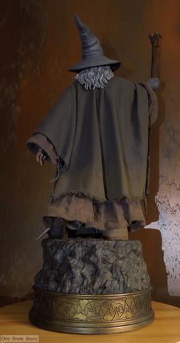 008 Sideshow PF Gandalf the Grey repaired.jpg