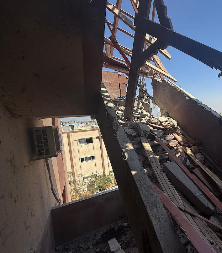 غزة : مكان القصف الاحتلال على مستشفى ناصر في خان يونس حيث استشهد صحفيون وعدد من المواطنين....