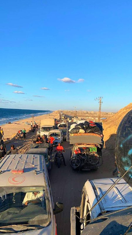 استمرار عودة النازحين من وسط وجنوب قطاع غزة إلى شماله مع اتفاق وقف إطلاق النار...