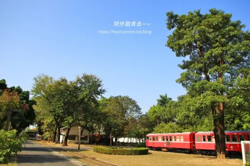 00019 中興號柴油客車.webp