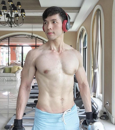 hothunk thailand 64306144 432631497516869 6955393450554352771 n.jpg