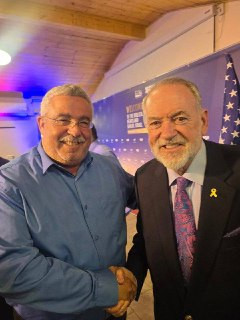 القناة 12 العبرية: السفير الأمريكي يزور مستوطنة إفرات جنوب بيت لحم بهدف شراء منزل في المستوطنة...